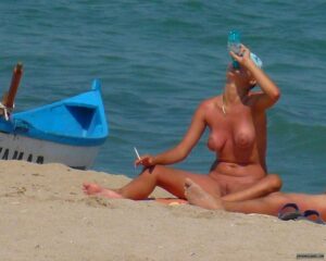 Read more about the article Confession brûlante : La nuit où j’ai enculé mon jouet vivant