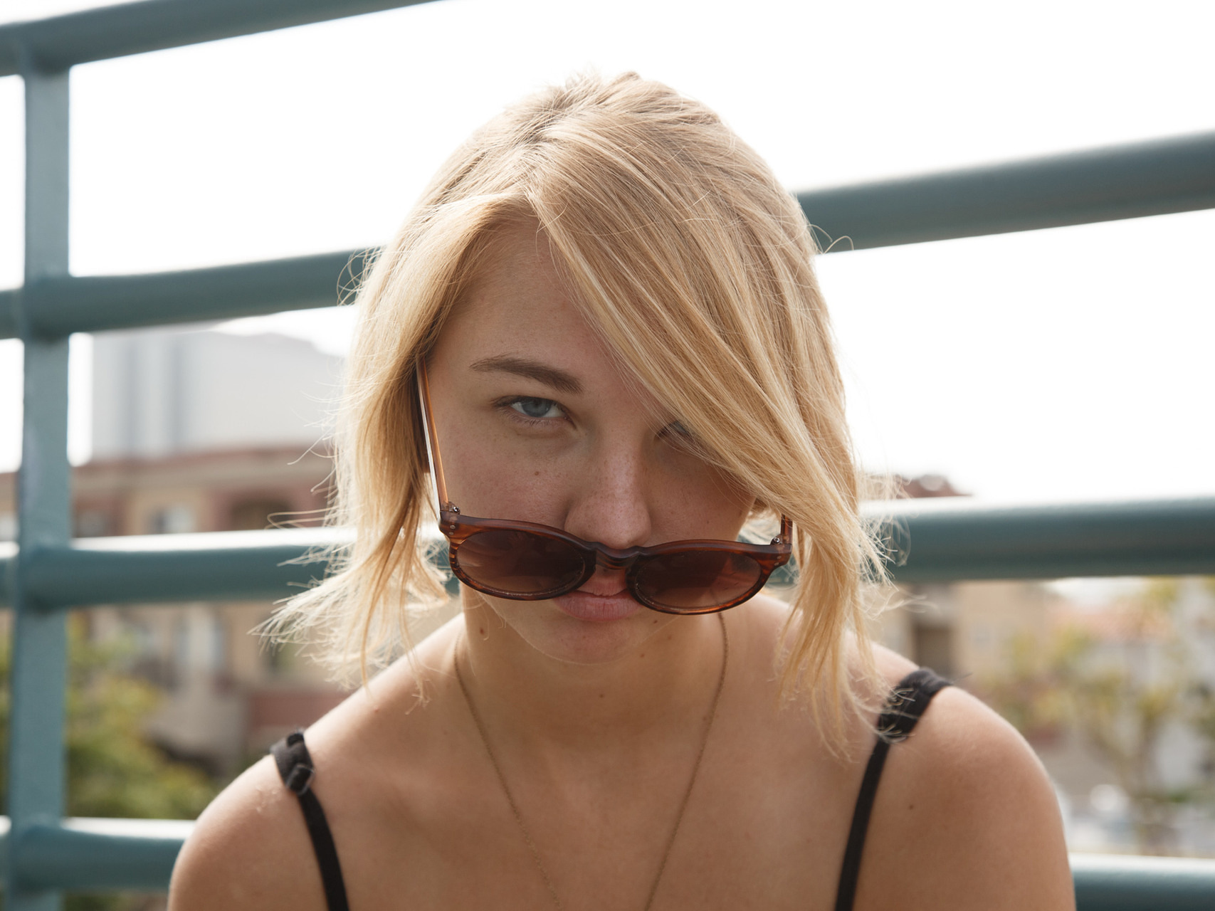 You are currently viewing Confession Anonyme : Mon Adultère Brûlant avec Thomas sur l’Île de Bongo