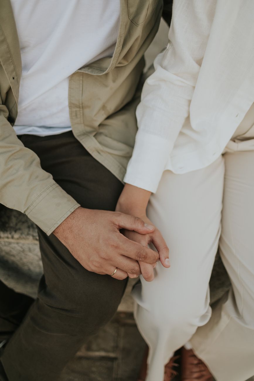 Read more about the article Confession Interdite : Prise en Double par mon Amant et son Beau-Frère à l’Hôtel